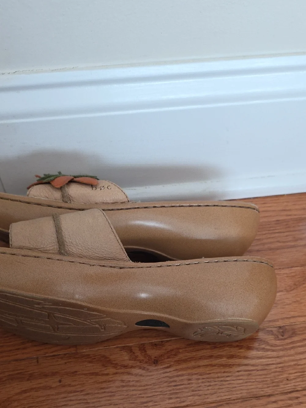 b.o.c. Tan Leather Slide Sandals with Orange Flower Detail - Picture 2 of 3